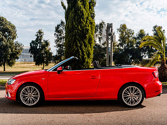 Кабриолет Audi A3 Красный