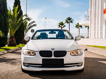 Кабриолет BMW 325i Белый